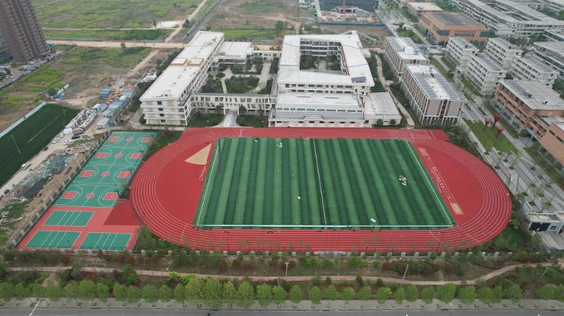 华东师范大学港利高级中学项目简介