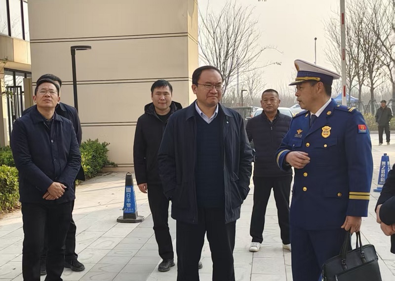 孙露露带队开展高层住宅小区消防安全与山场防火工作专项调研